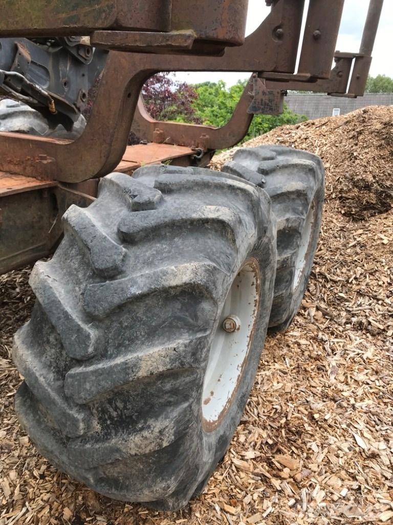 Valmet 860.1 Kihordók