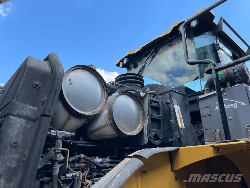CAT 966MXE Gumikerekes homlokrakodók