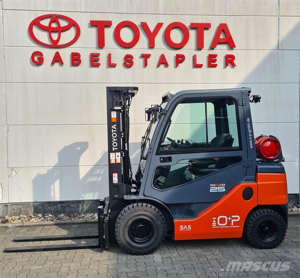 Toyota 02-8FGF25 Gázüzemű targoncák