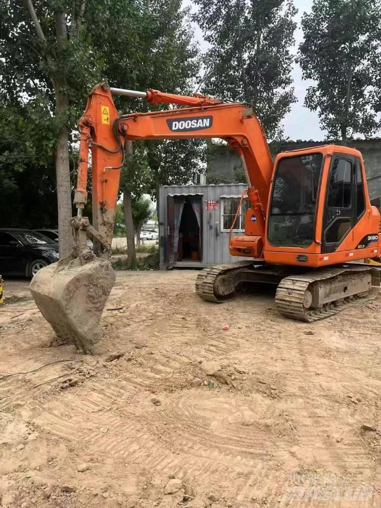 Doosan DH 80 G Lánctalpas kotrók