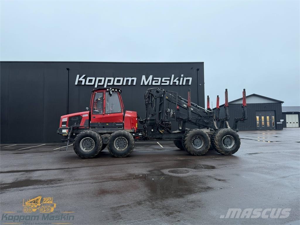 Komatsu 895 Kihordók