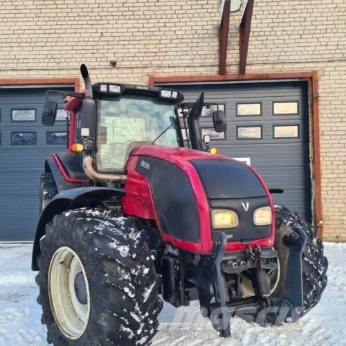 Valtra T 191 HiTech Traktorok