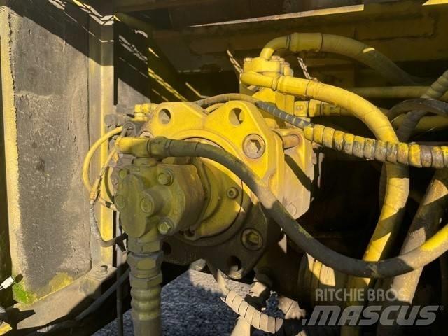Kobelco SK 220 LC Lánctalpas kotrók