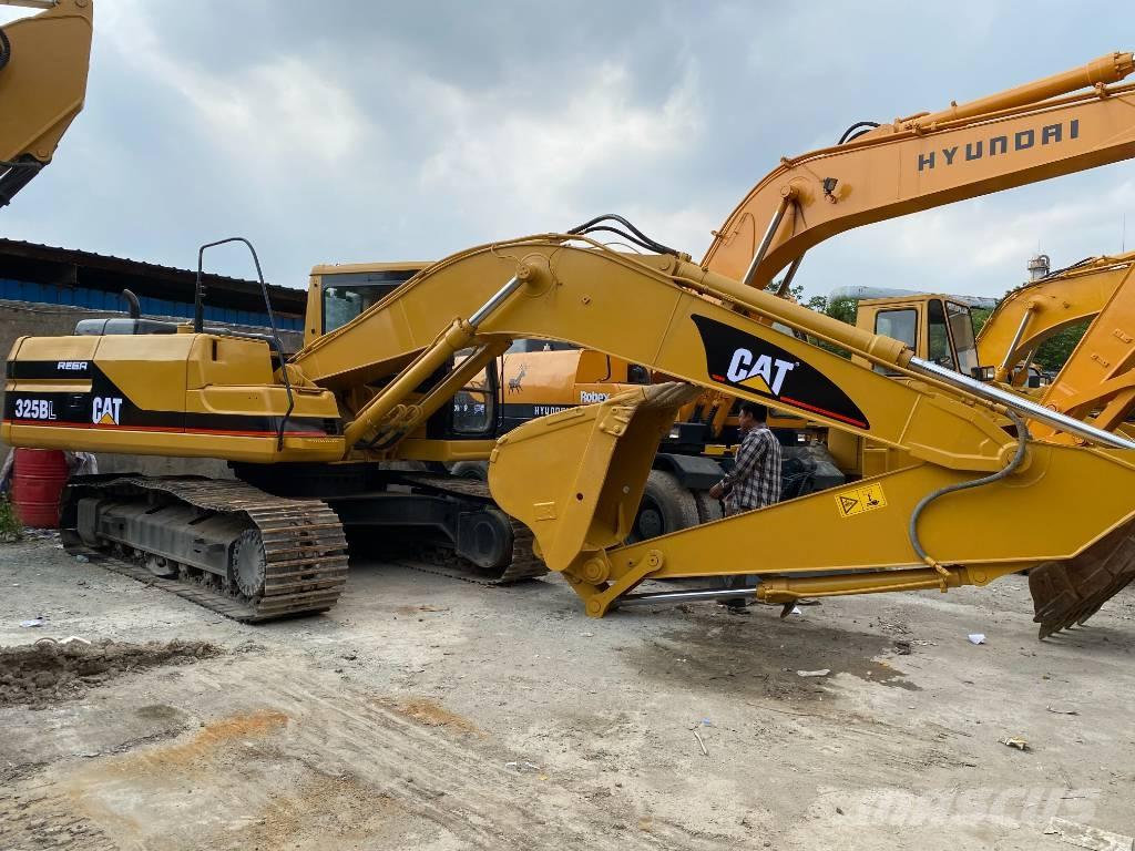 CAT 325 B Lánctalpas kotrók