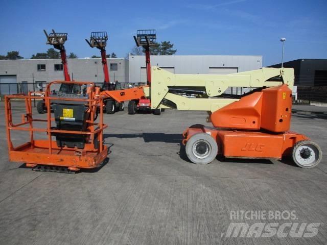 JLG E400 AJP (817) Kompakt önjáró emelők