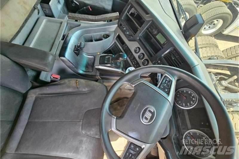 UD TRUCKS QUON Egyéb