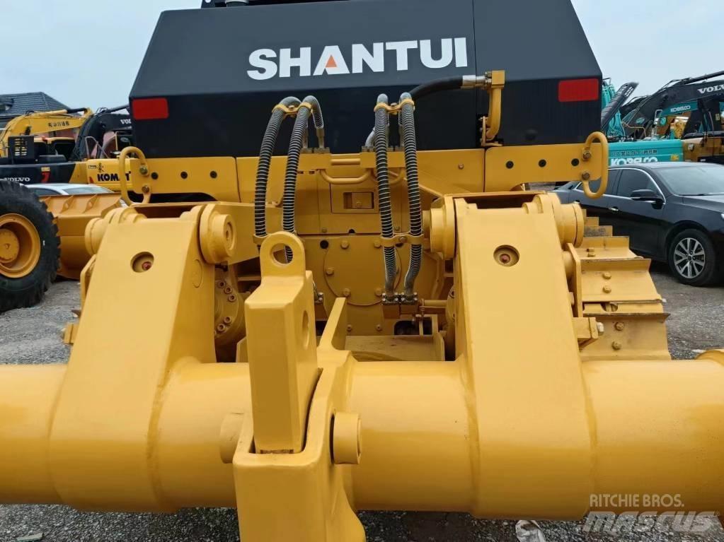 Shantui D22 lánctalpas dózerek