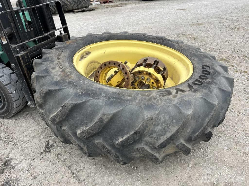 John Deere 7260 R Traktorok