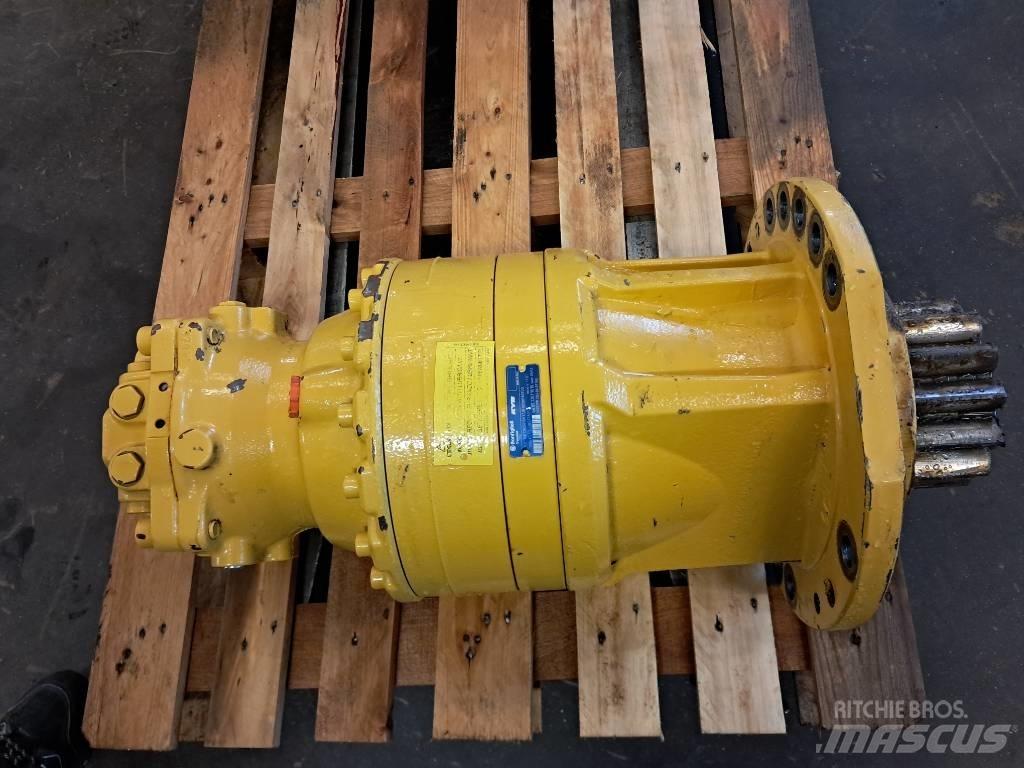 Komatsu PW 180-10 Váltók