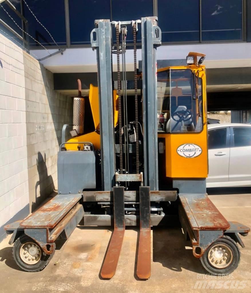 Combilift C4000 Oldalvillás targonca