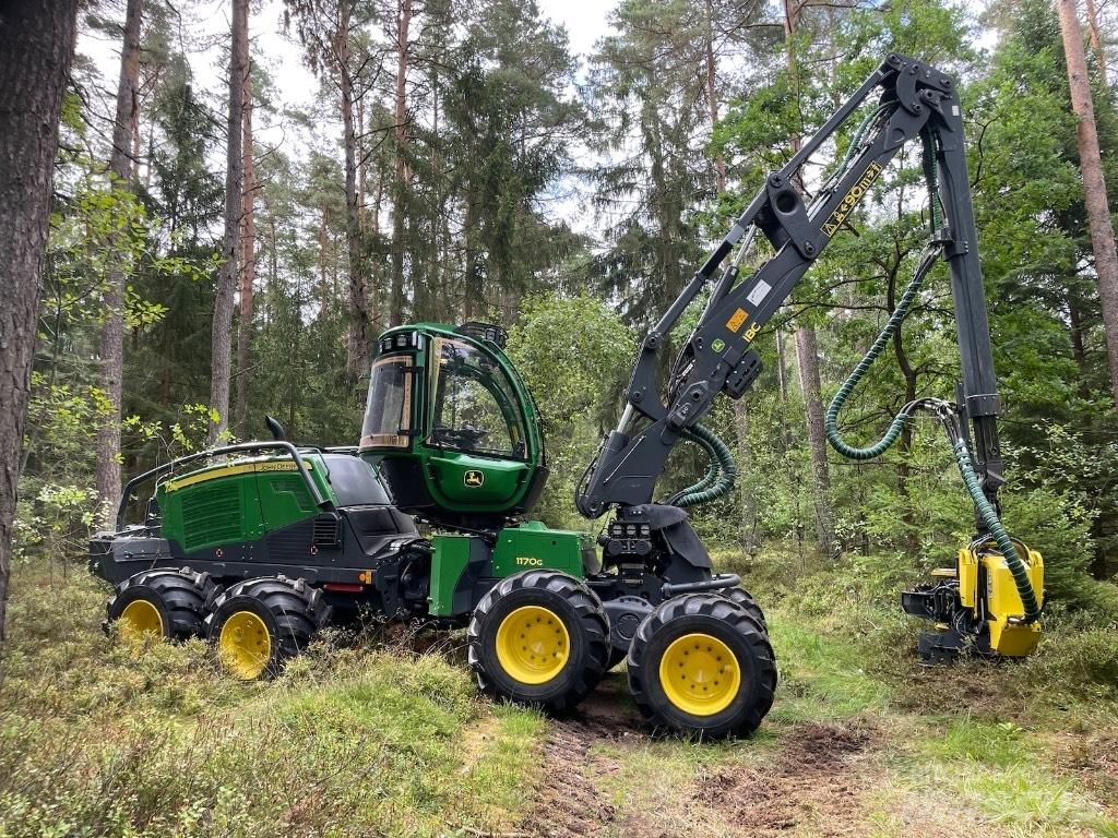 John Deere 1170G 8WD Betakarítók