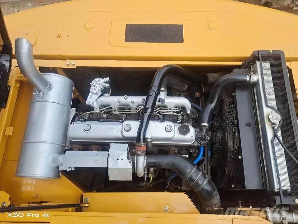 Sany SY215-9 Lánctalpas kotrók