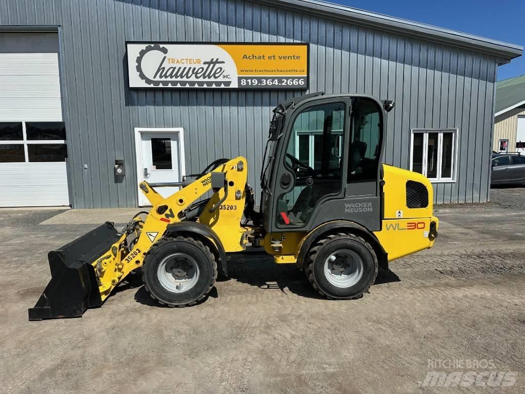 Wacker Neuson WL 30 Gumikerekes homlokrakodók