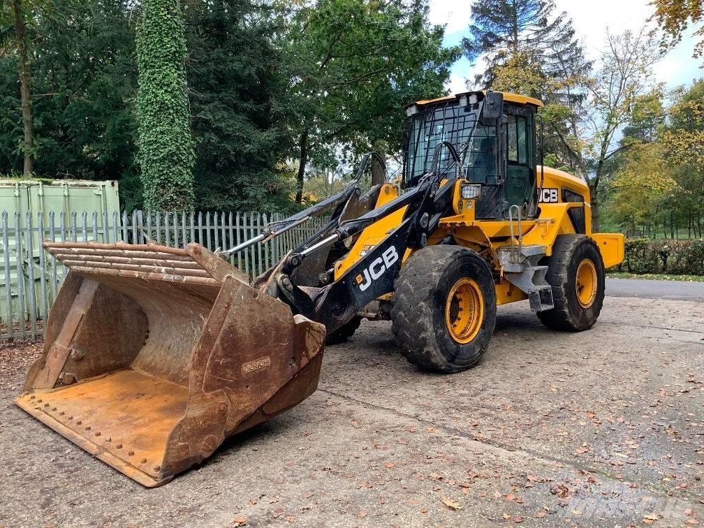 JCB 437 HT Gumikerekes homlokrakodók