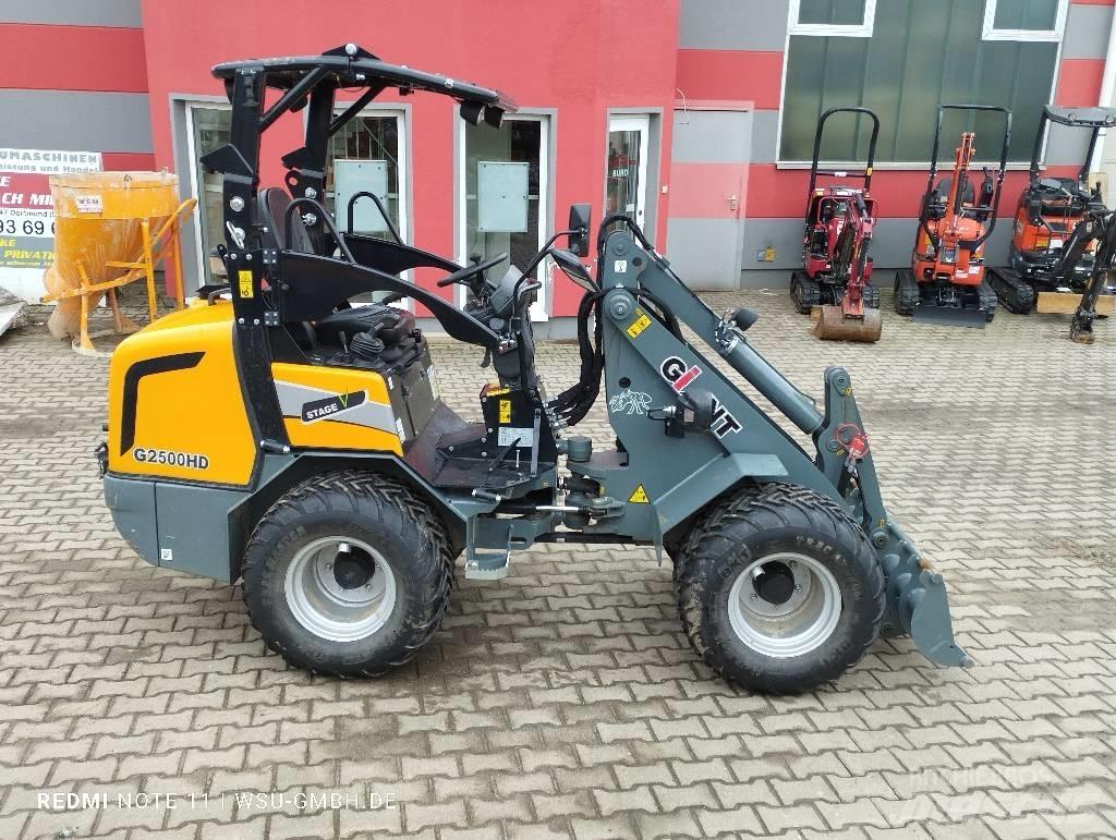 GiANT G2500 HD Homlokrakodók és kotrók