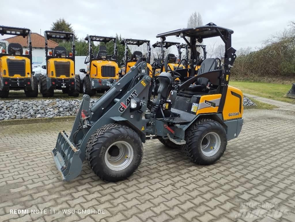 GiANT G2500 HD Homlokrakodók és kotrók
