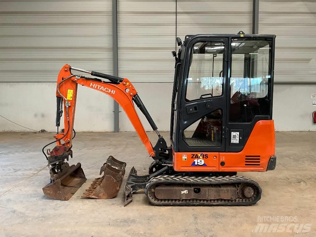 Hitachi ZX 19-6 CR Mini kotrók < 7t