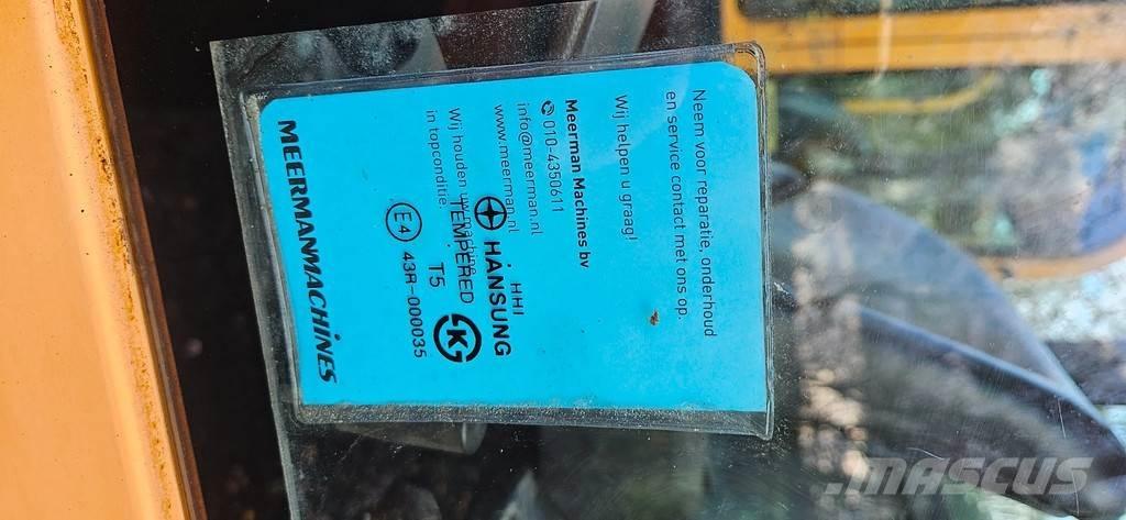 Hyundai R16-9 Mini kotrók < 7t