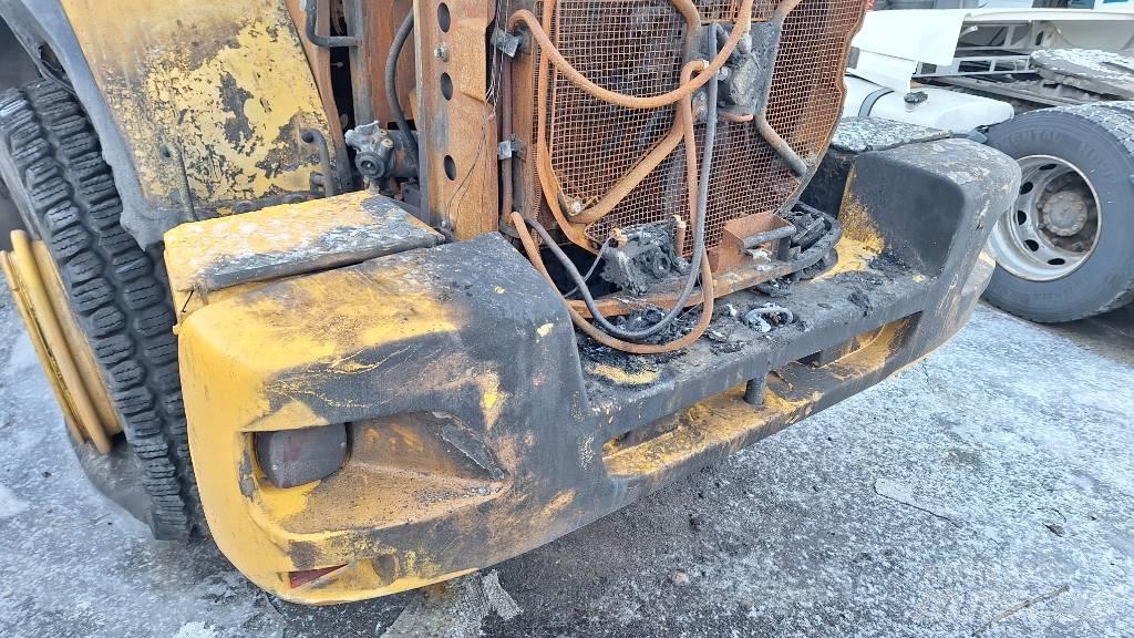 Volvo L90E Gumikerekes homlokrakodók
