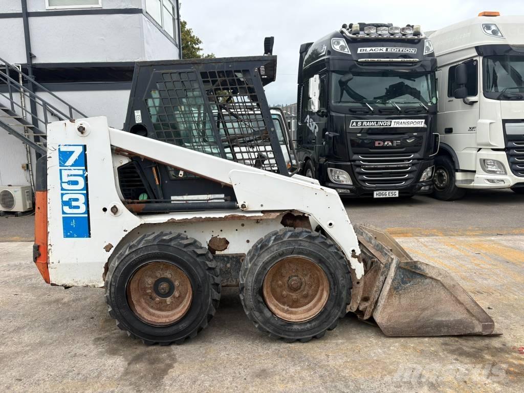 Bobcat 753 Kompaktrakodók