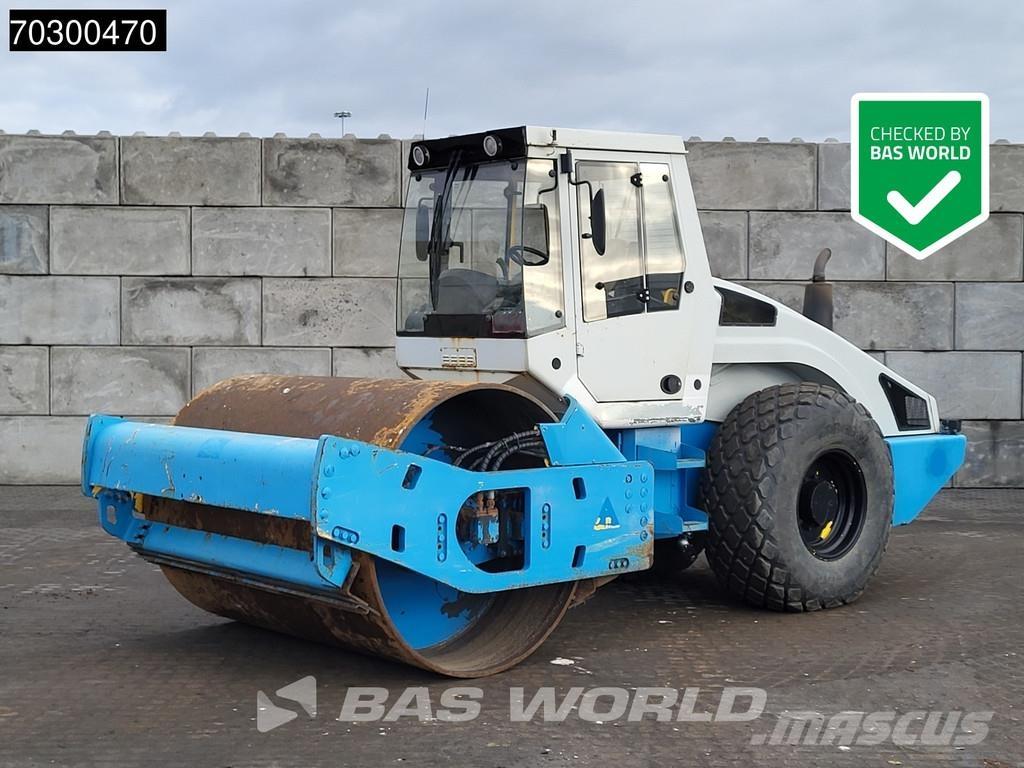 Bomag BW213 D-4 Egydobos hengerek