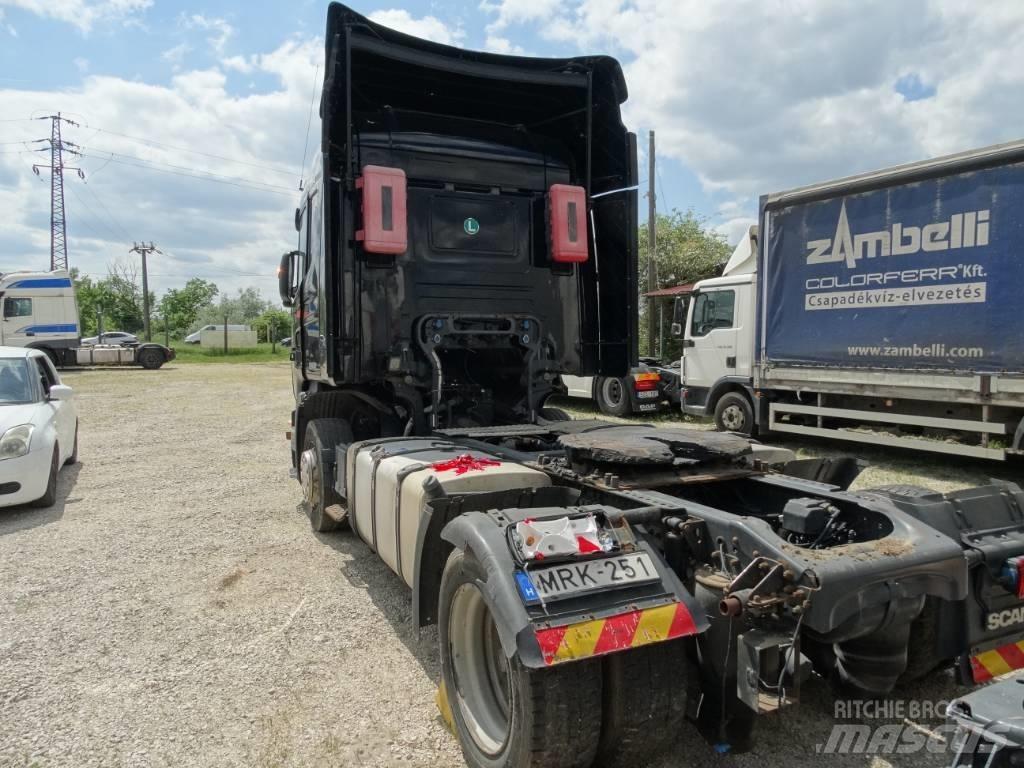 Scania R410 LA Nyergesvontatók