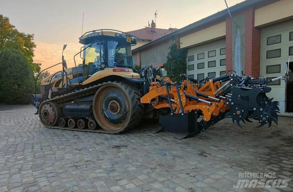 Challenger MT 875 E Traktorok