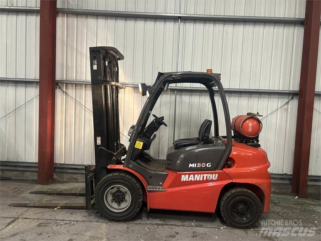 Manitou MI30G Gázüzemű targoncák