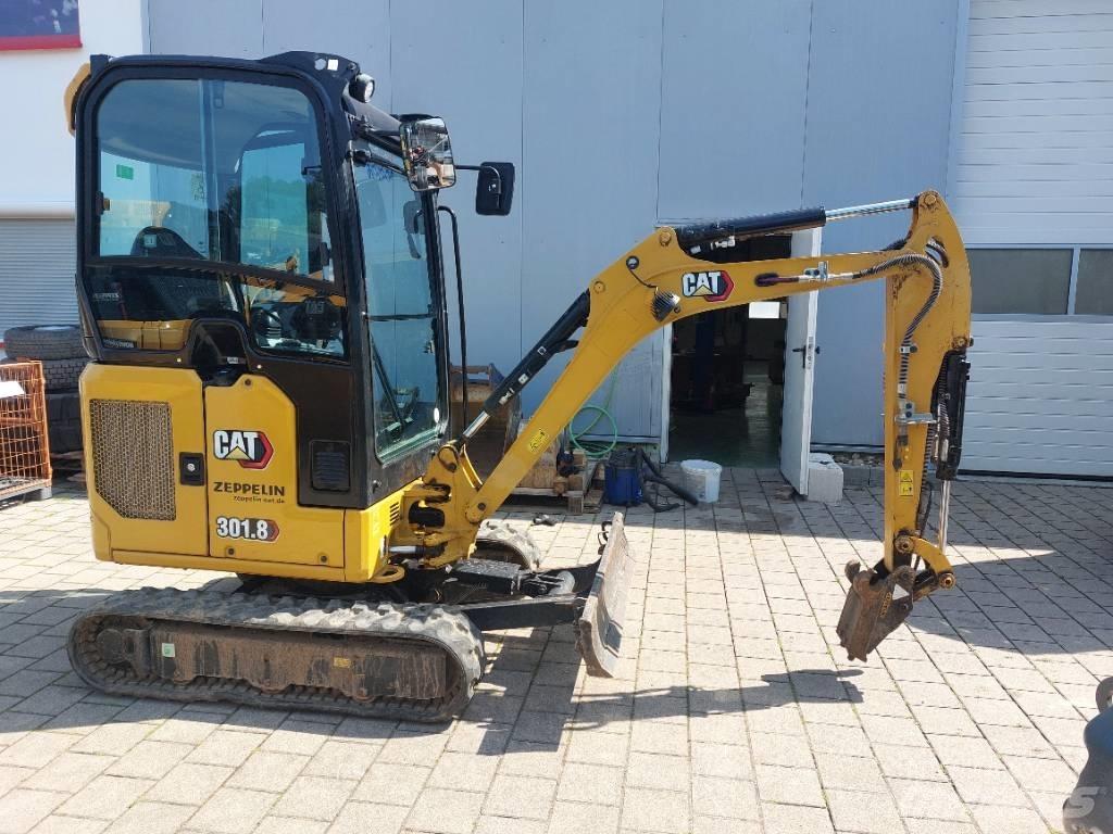 CAT 301.8 Mini kotrók < 7t