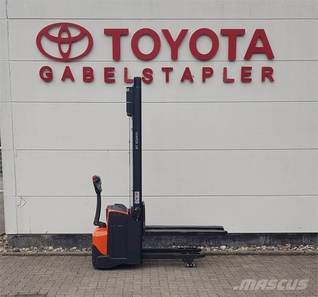 Toyota SWE120L Gyalogkíséretű targonca