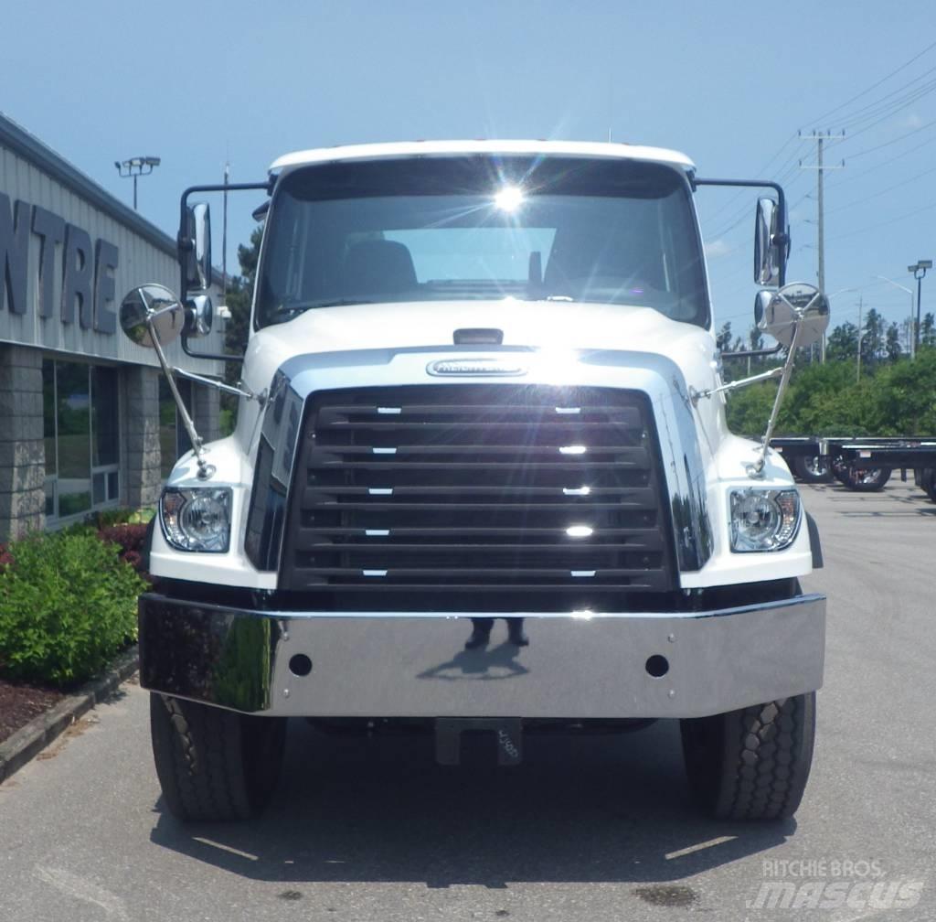 Freightliner 114 SD Fülkés alváz