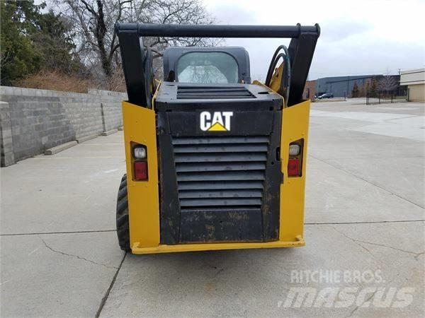 CAT 272 D Kompaktrakodók