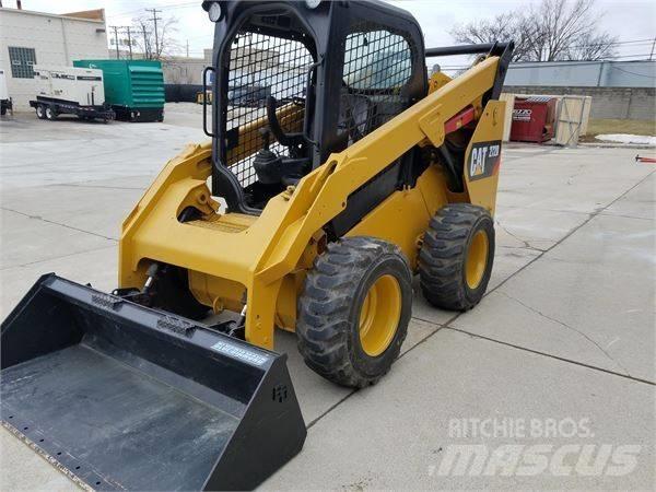 CAT 272 D Kompaktrakodók