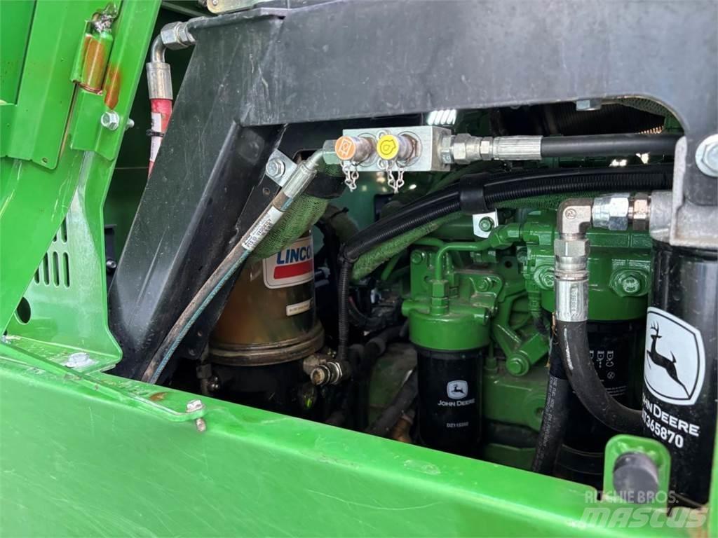 John Deere 1210 G Kihordók