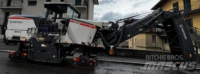 Wirtgen W200Fi Betontörő gépek