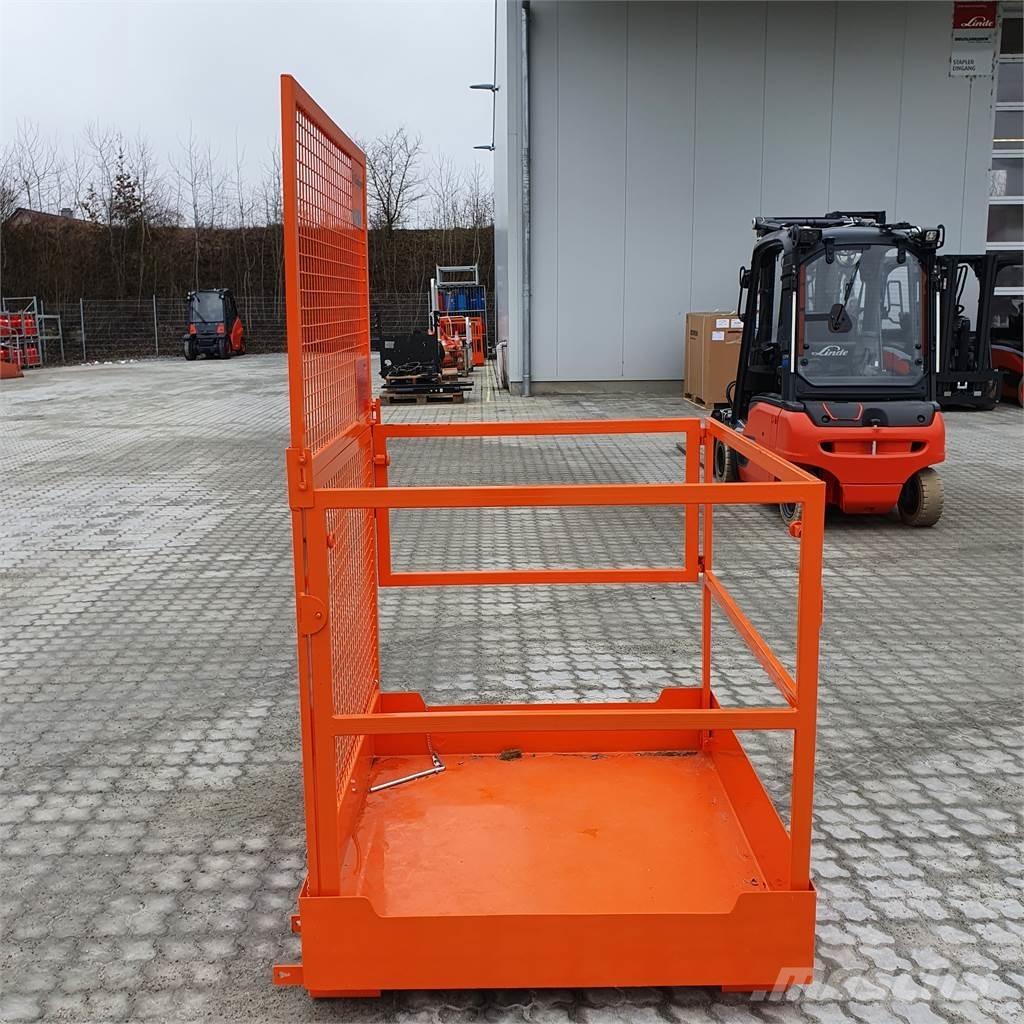 Eichinger 107.3 Pótkocsira szerelt emelők és állványok