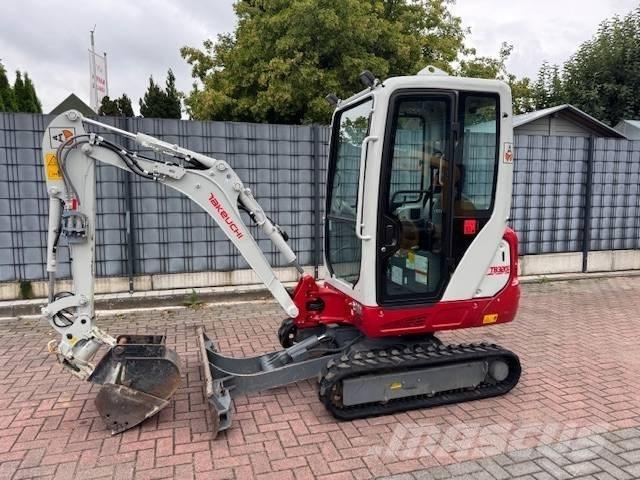Takeuchi TB 320 Mini kotrók < 7t