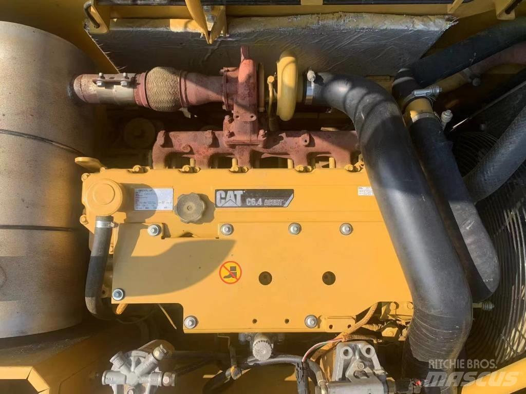 CAT 320 D Lánctalpas kotrók