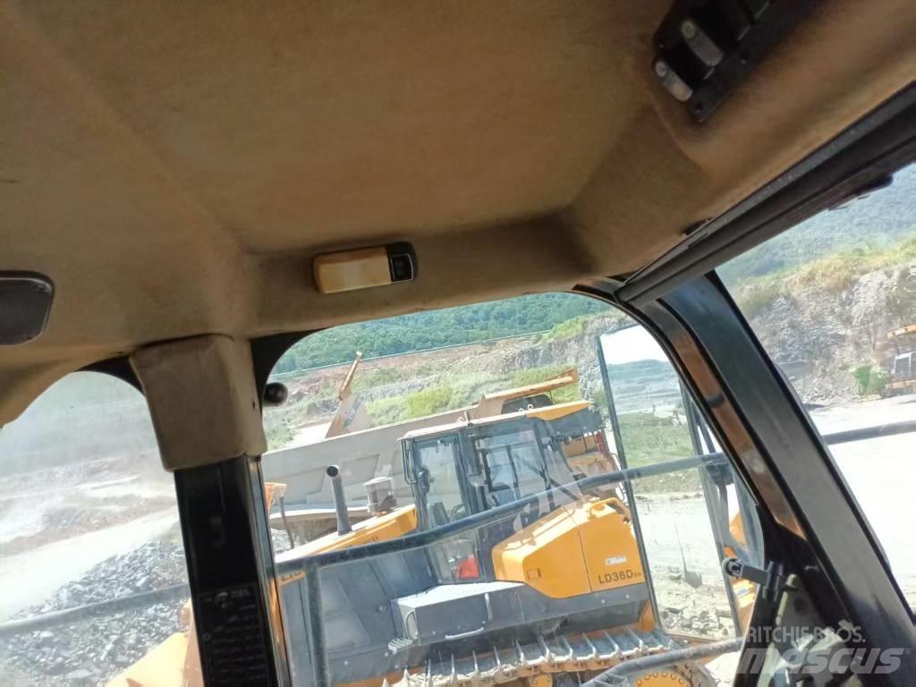 CAT 773 F Csuklósdömperek
