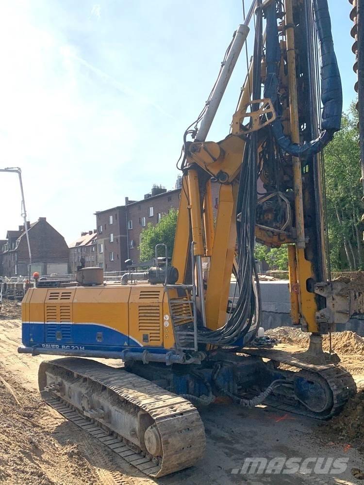 Bauer BG20H Cölöp fúrók