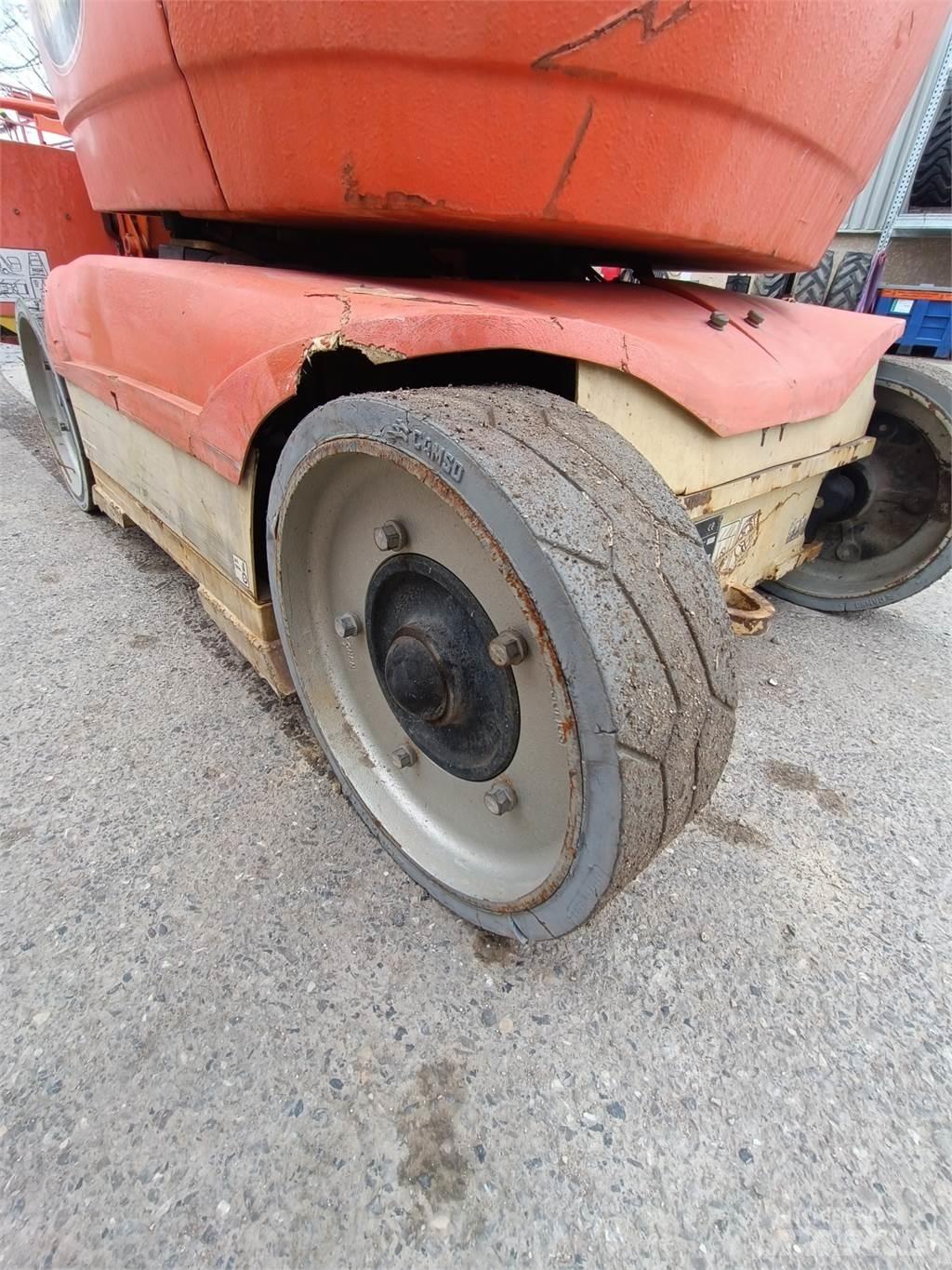 JLG T10E Egyéb felvonók és állványok
