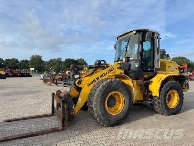 New Holland W 110 B Gumikerekes homlokrakodók