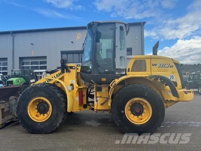 New Holland W 110 B Gumikerekes homlokrakodók