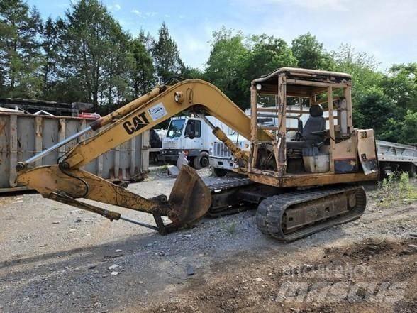 CAT E 70 B Lánctalpas kotrók