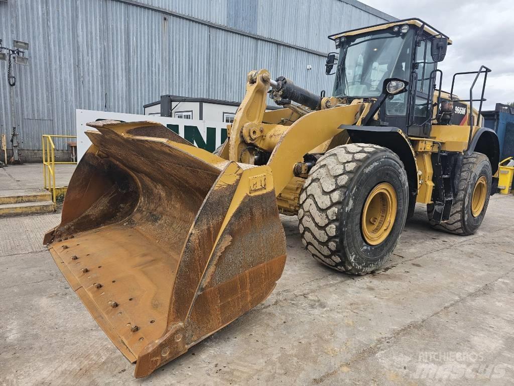 CAT 966 M Gumikerekes homlokrakodók
