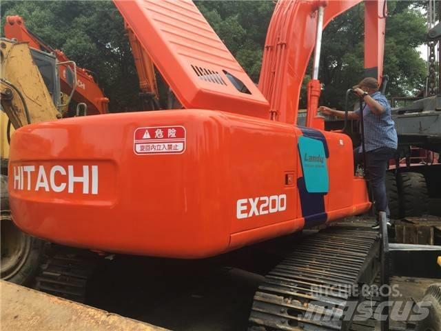 Hitachi EX 200 Lánctalpas kotrók