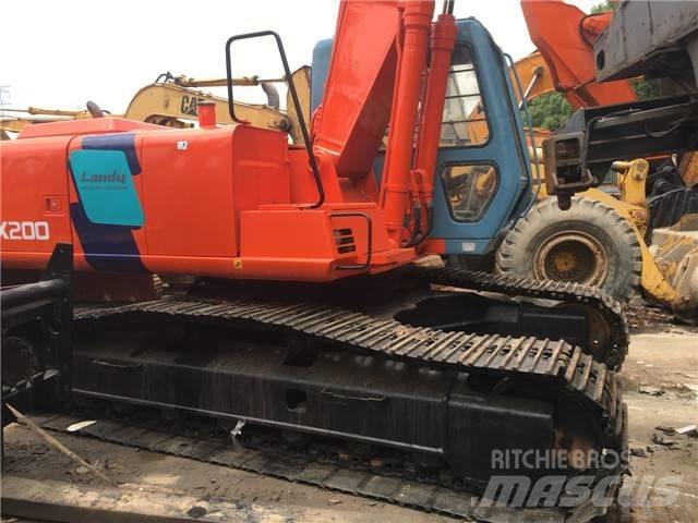 Hitachi EX 200 Lánctalpas kotrók