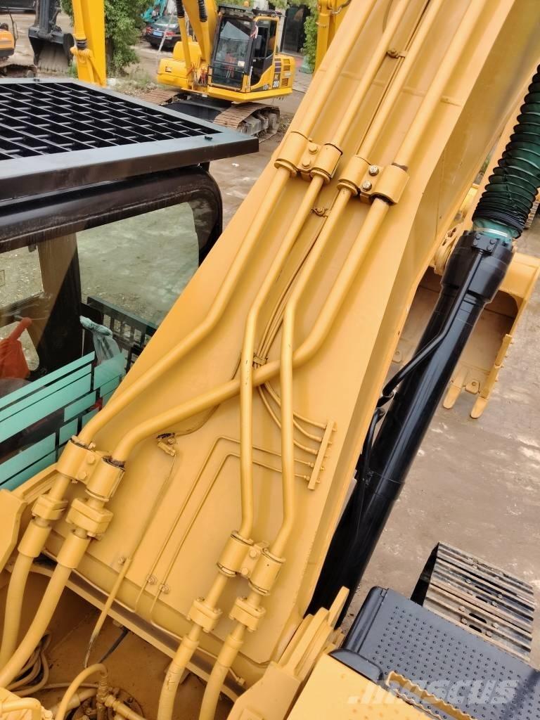 CAT 330 D Lánctalpas kotrók