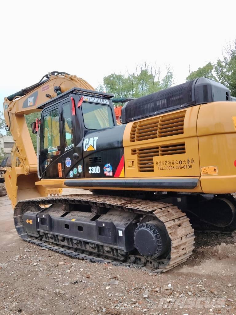 CAT 330 D Lánctalpas kotrók