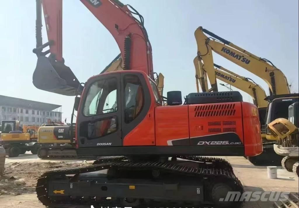 Doosan DX 225 LC Lánctalpas kotrók